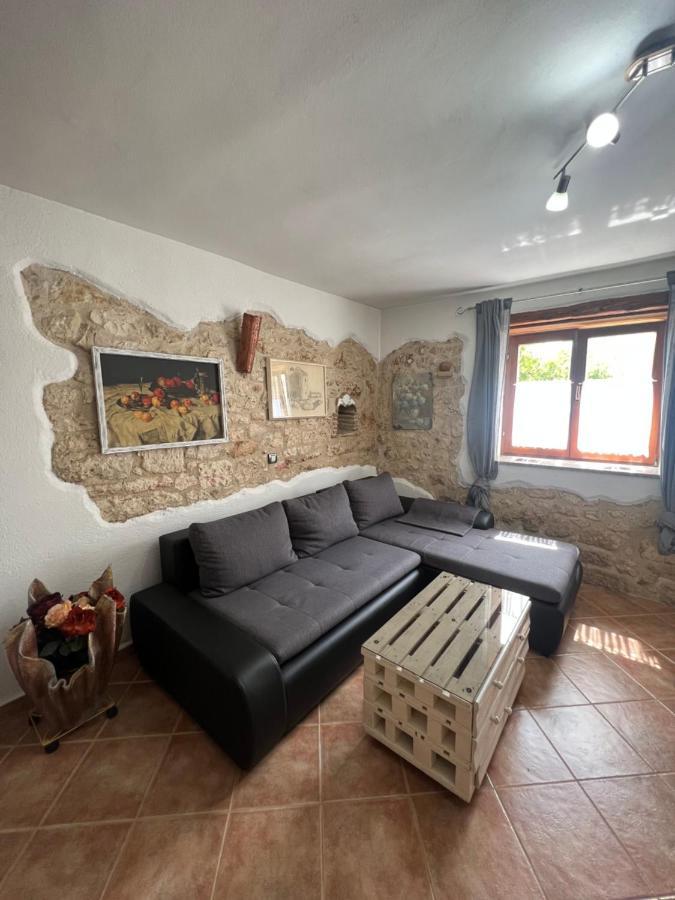 Kuca Za Odmor Matea Apartment Porec Exterior photo